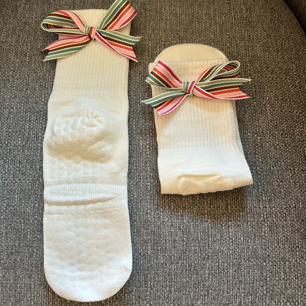 Pilates Socks with Striped Ribbon Bows and bottom grip